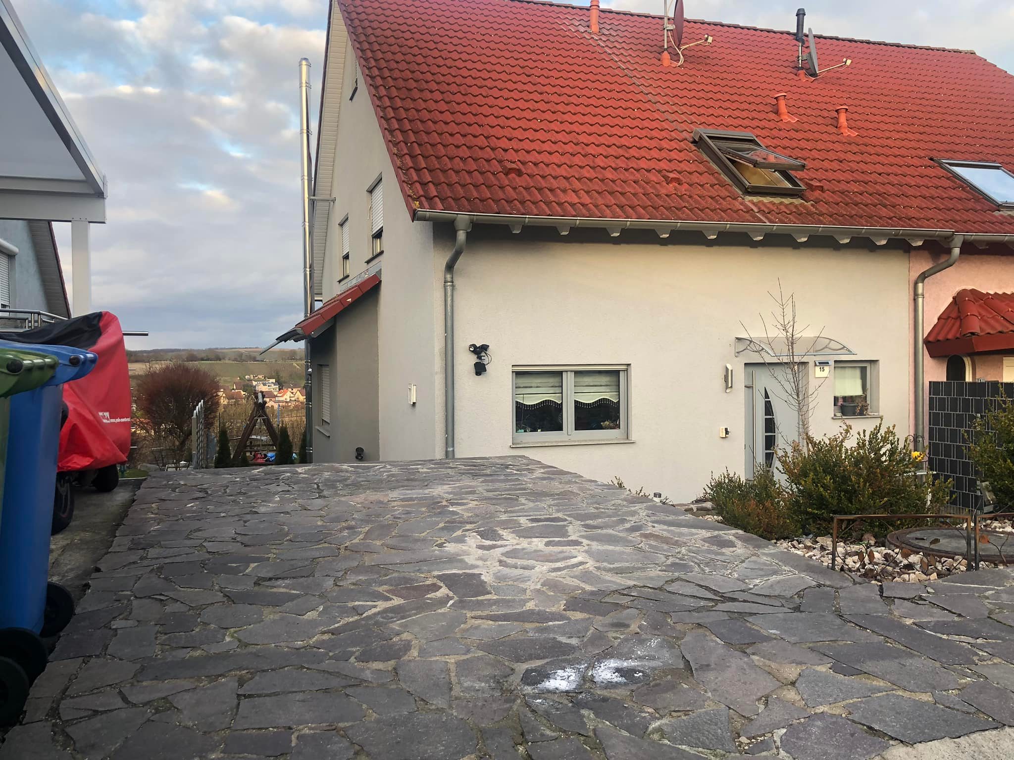 Oberderdingen Doppelhaushälfte zum kaufen mit Einliegerwohnung Verkaufen Verkauf Immobilienmakler Bild 2